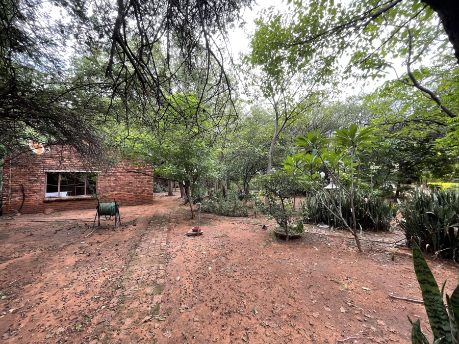 Commercial Property for Sale in Hartbeespoort Rural North West